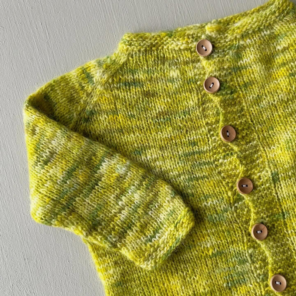 Ulden cardigan i smukkeste grøn 86/92