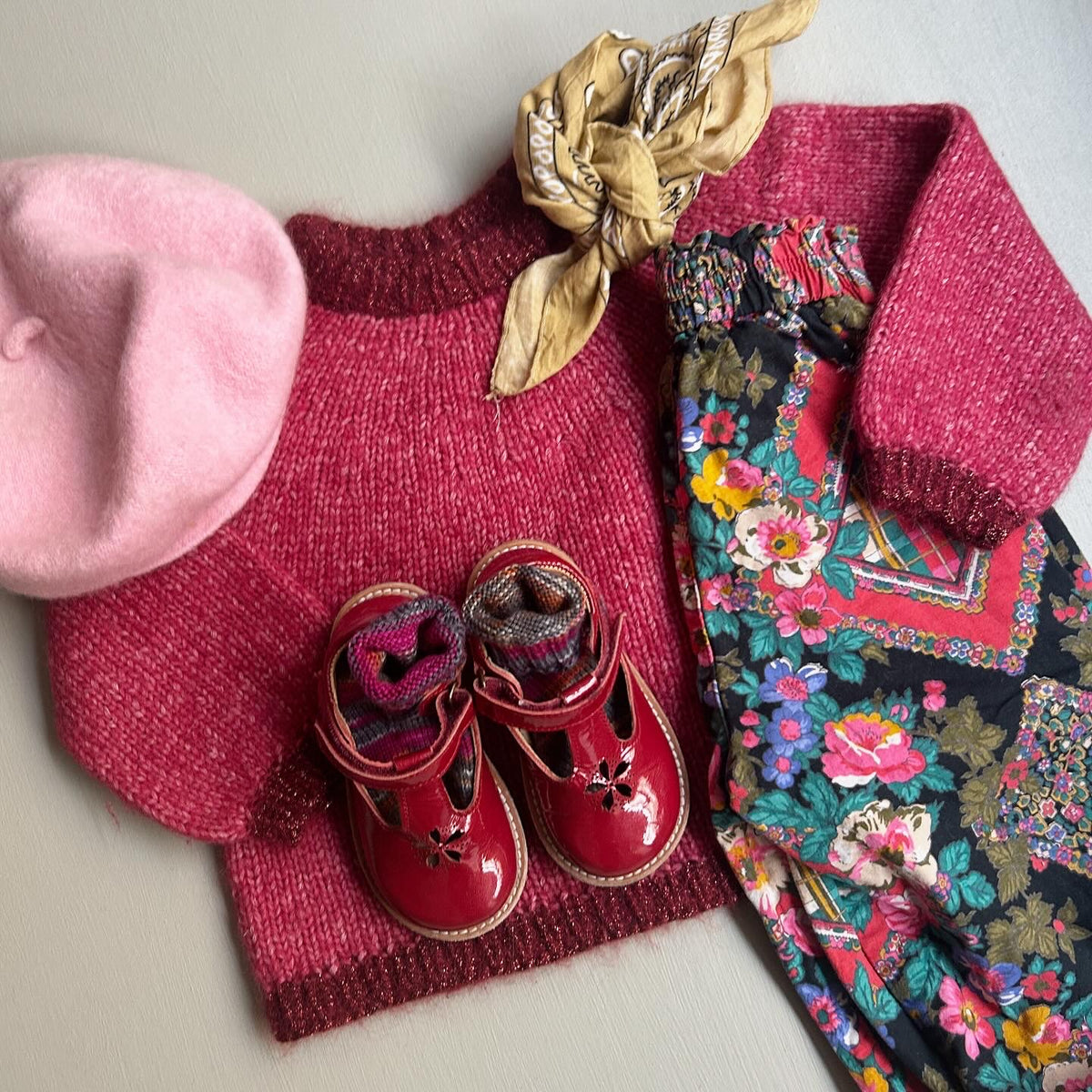 Baret hue i rosa uld 1-3år