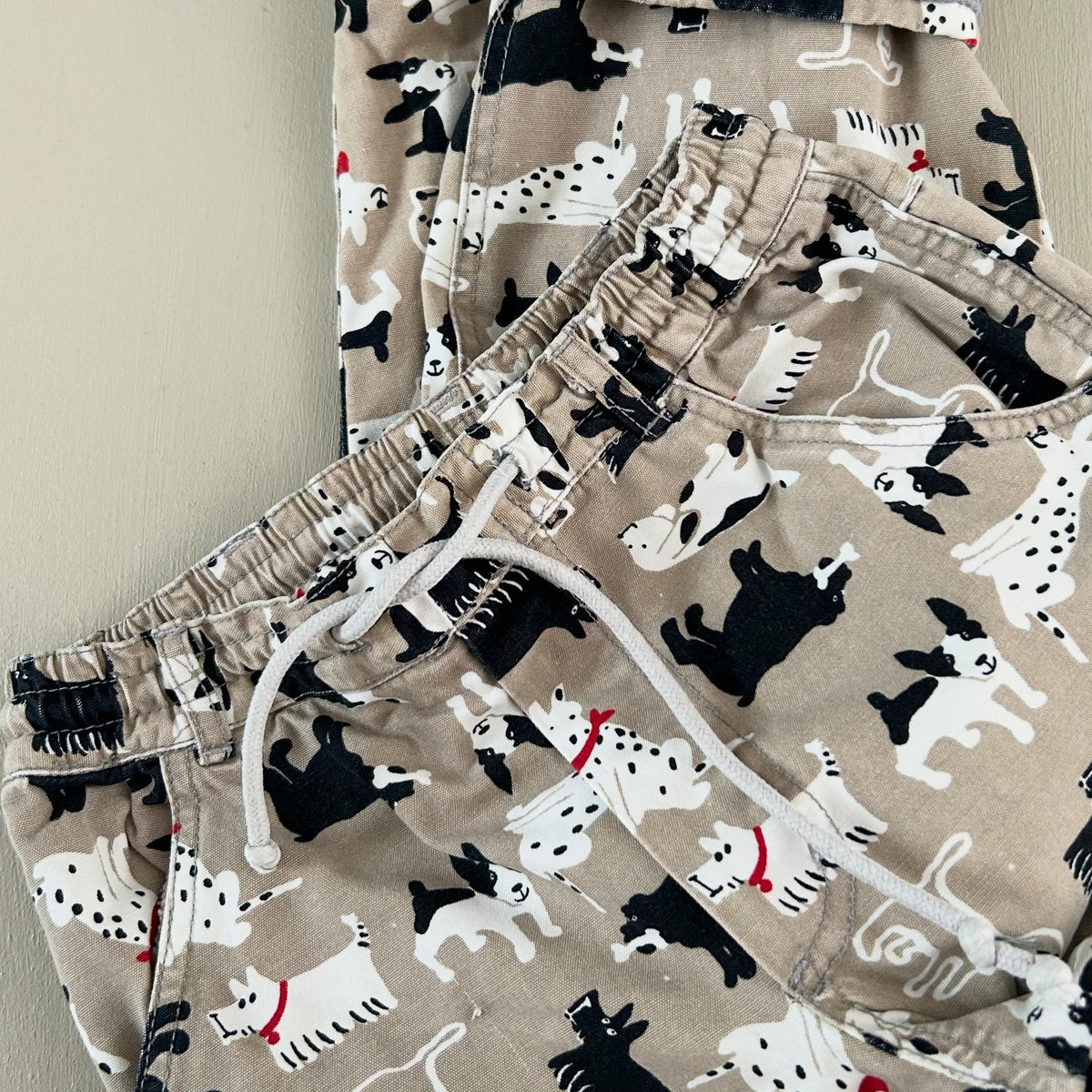 Vintage H&M bukser med cool hundeprint 110