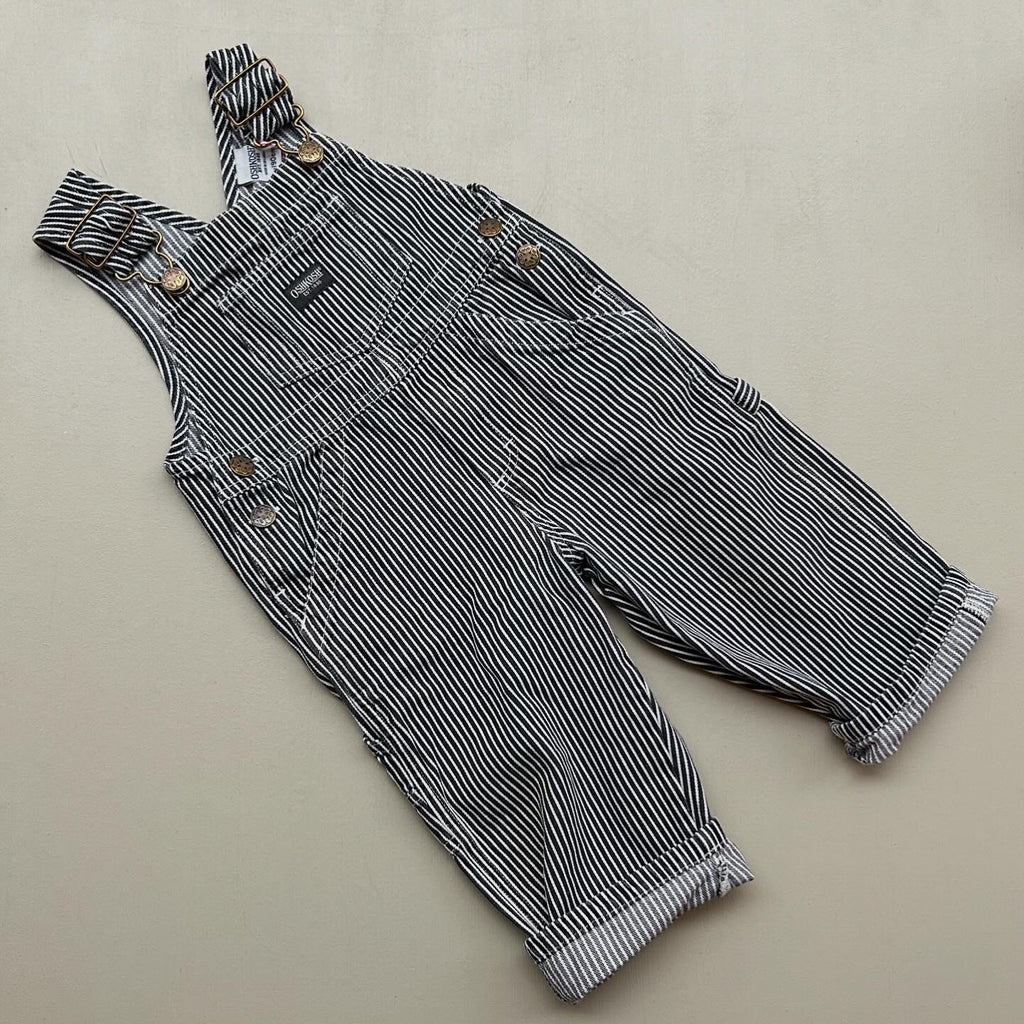 Oshkosh Overalls i sorte striber 2år/90