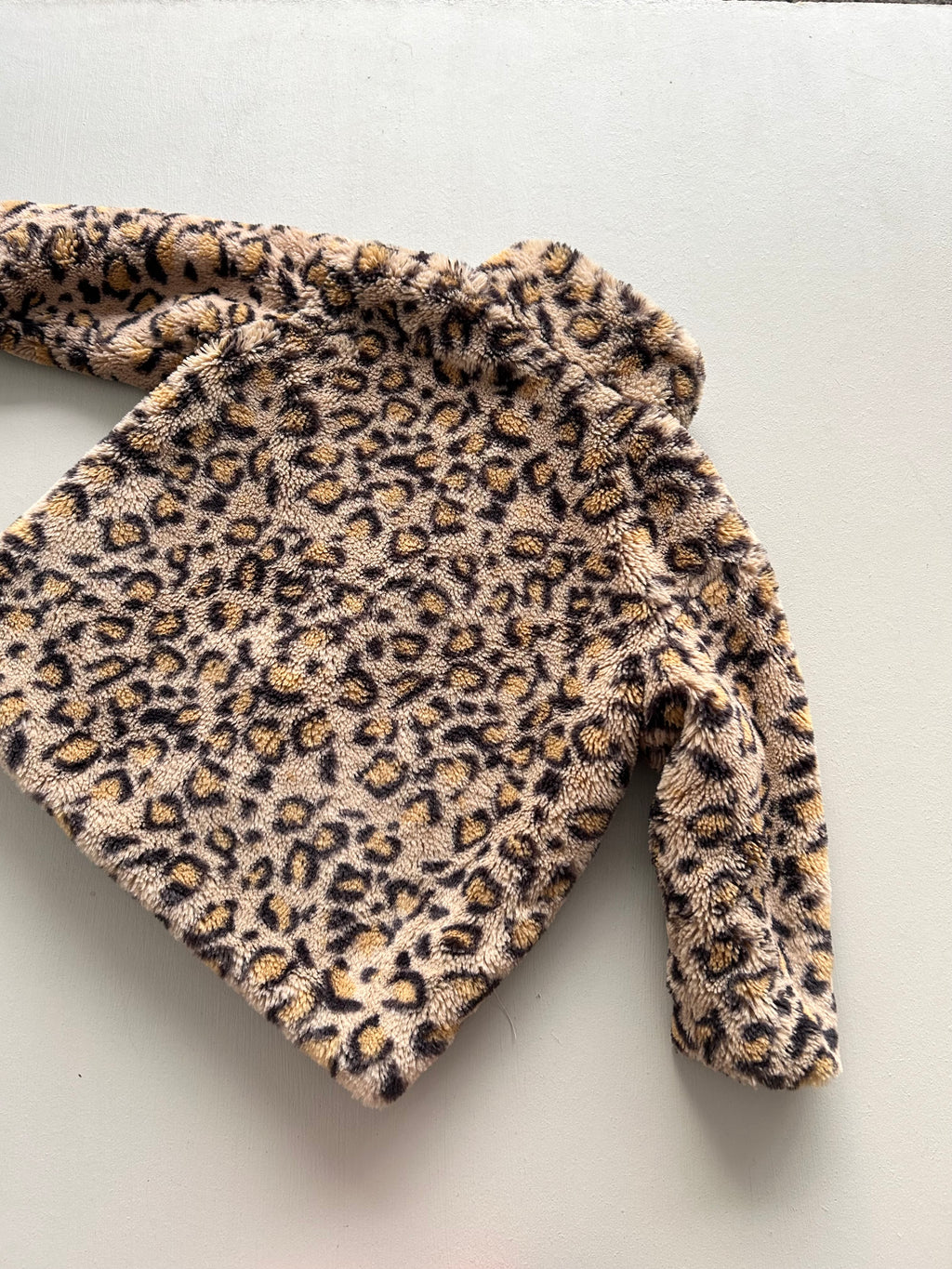 Fake fur leo jakke 98