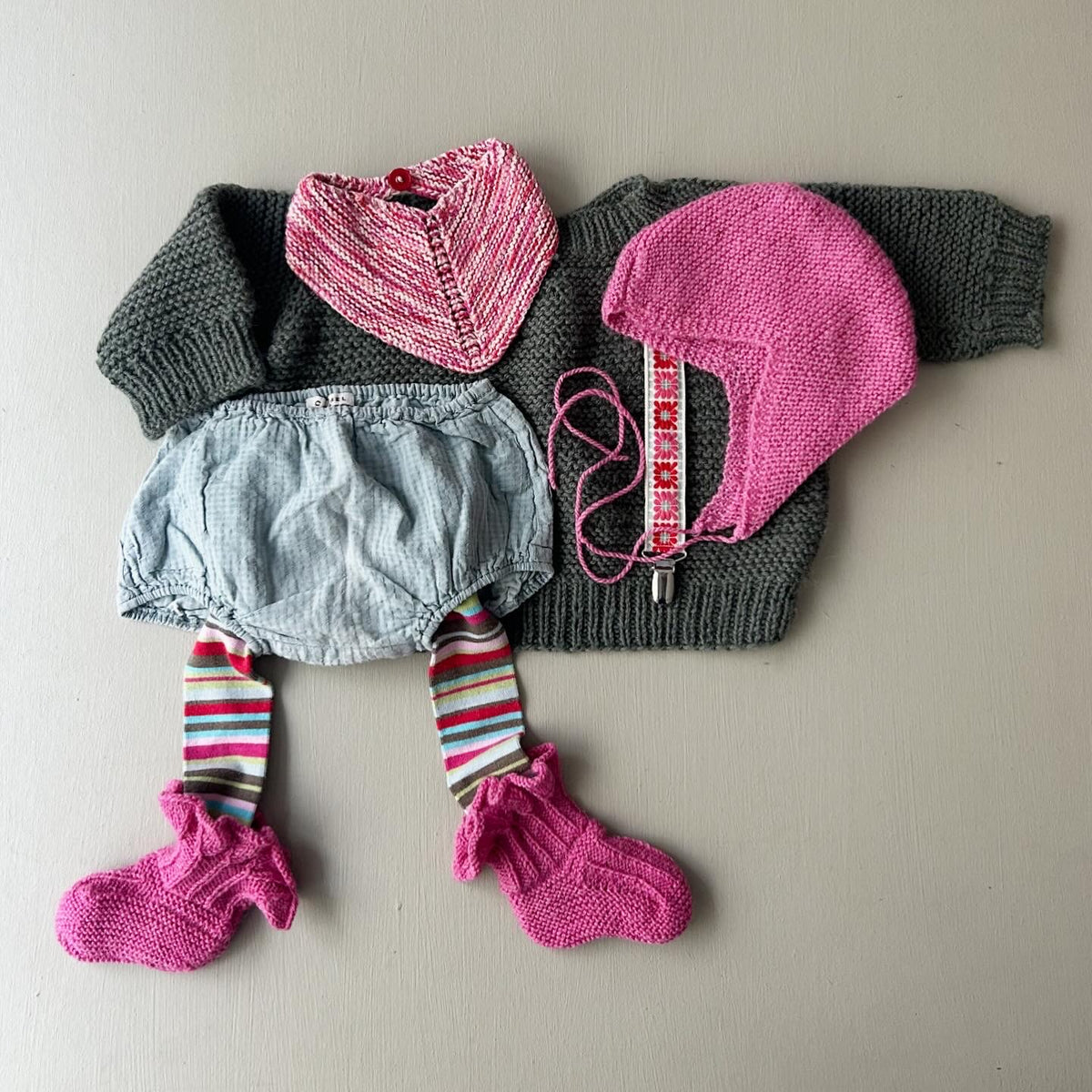 Pink uldhue 68-92
